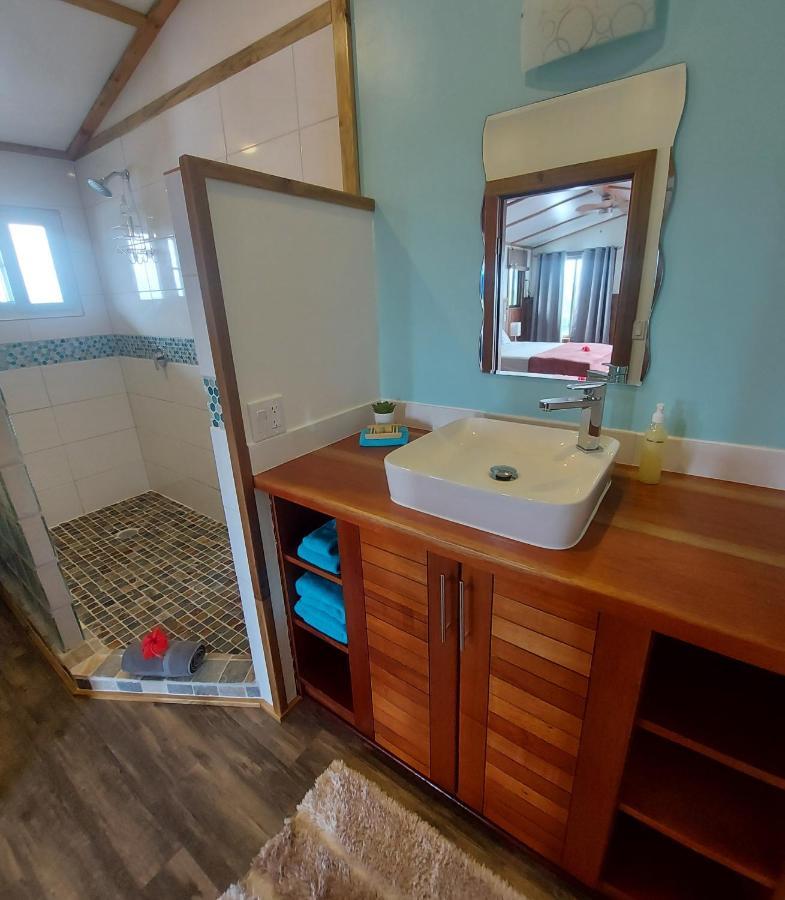بوكاس تاون The Sunsetter Bed & Breakfast المظهر الخارجي الصورة