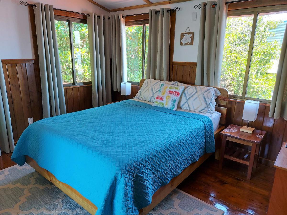 بوكاس تاون The Sunsetter Bed & Breakfast المظهر الخارجي الصورة