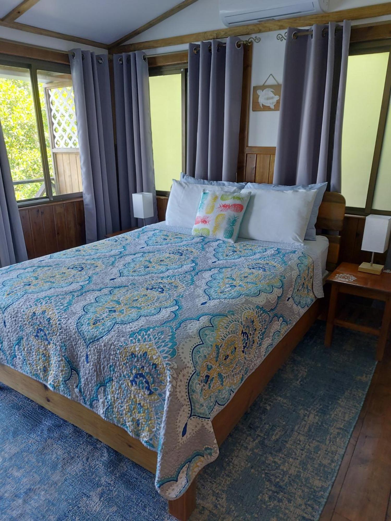 بوكاس تاون The Sunsetter Bed & Breakfast المظهر الخارجي الصورة
